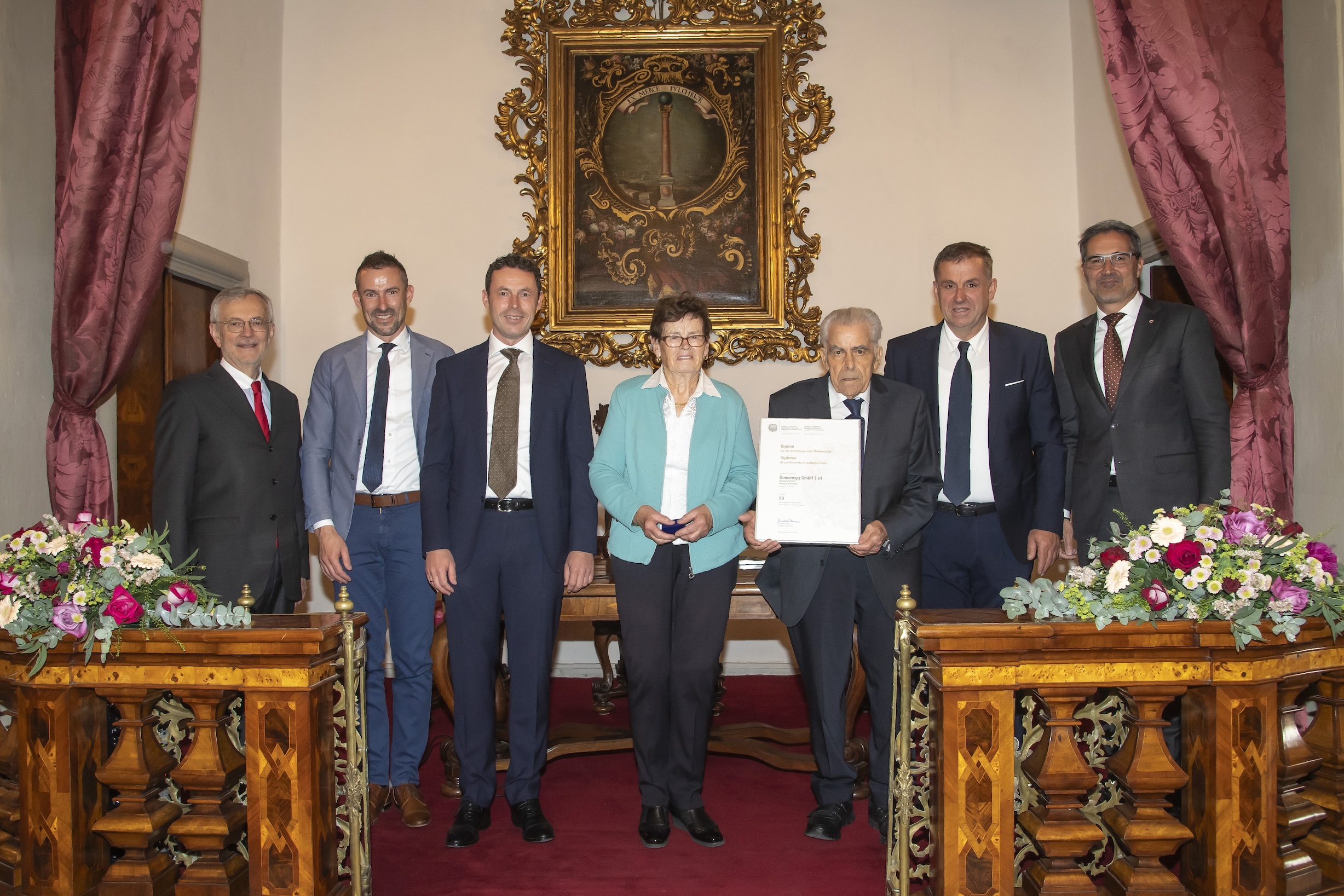 Urkunde Südtiroler Wirtschaftspreis - Bus Südtirol - Domanegg
